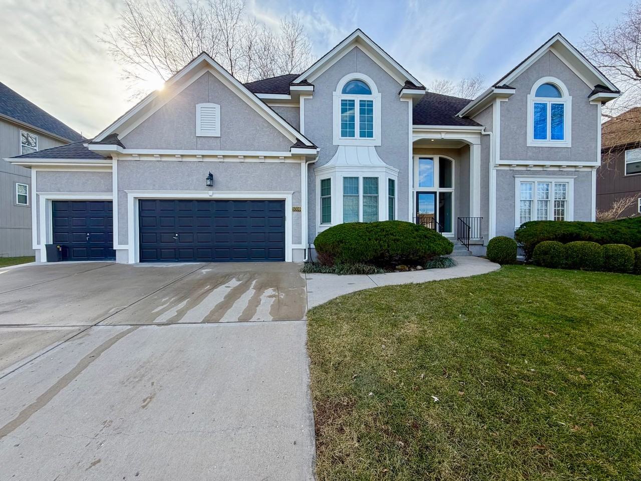 9309 W 144th Ter - Photo 2 of 37