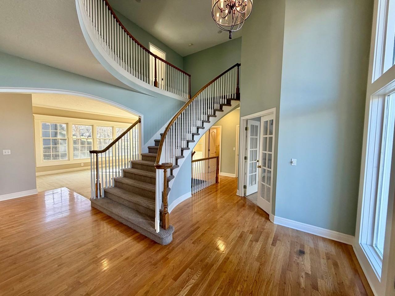 9309 W 144th Ter - Photo 4 of 37