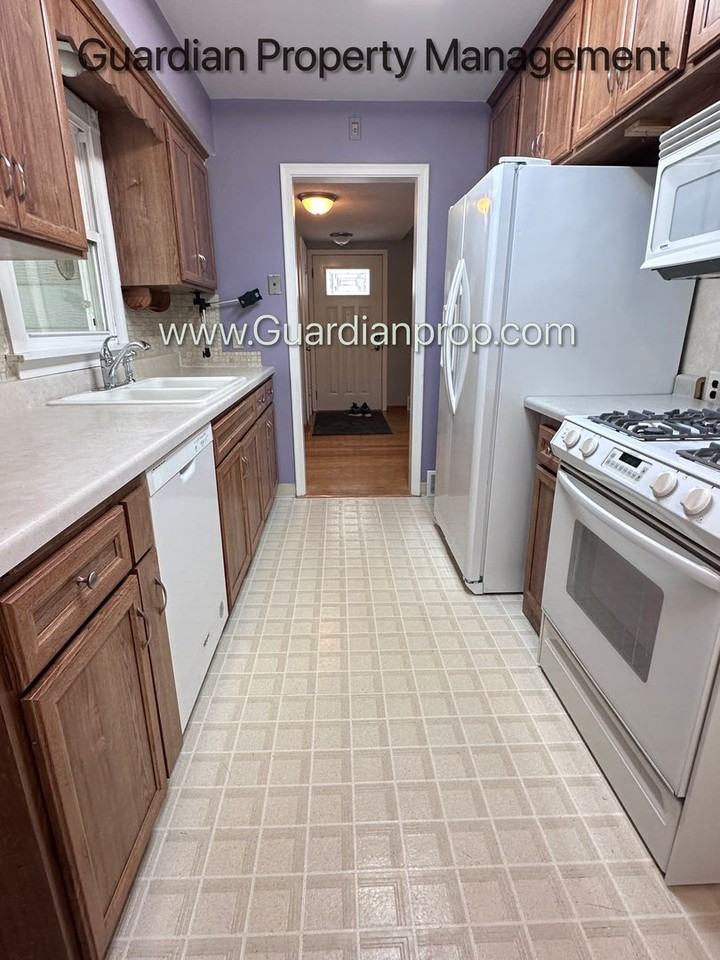 7415 Chicago Ave - Photo 5 of 24