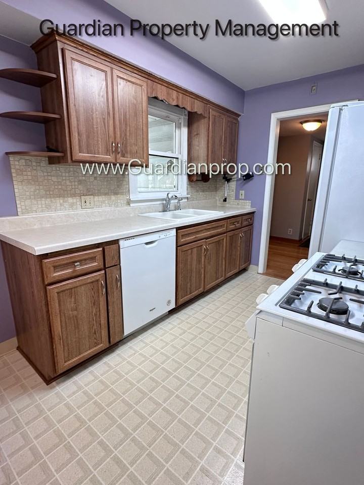 7415 Chicago Ave - Photo 7 of 24