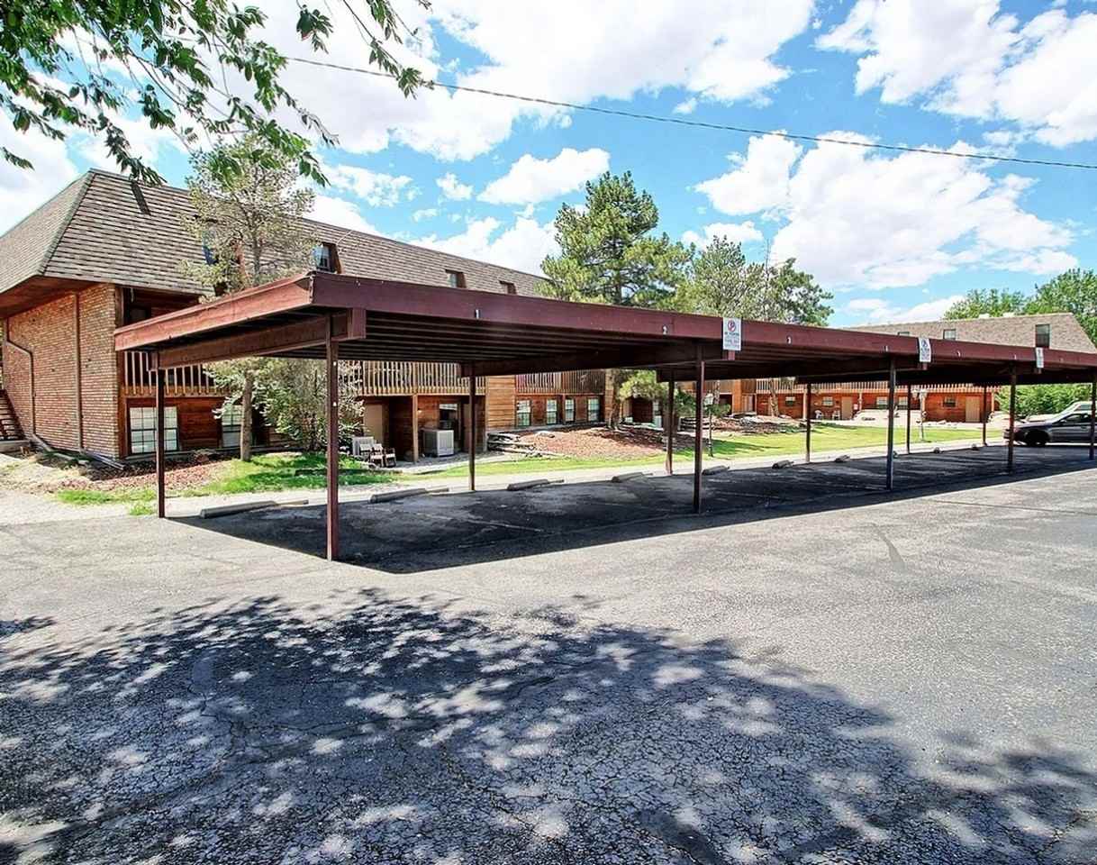 The Double Tree Apartments, offer comfortable and affordable living just minutes from the CMU campus - Photo 2 of 22