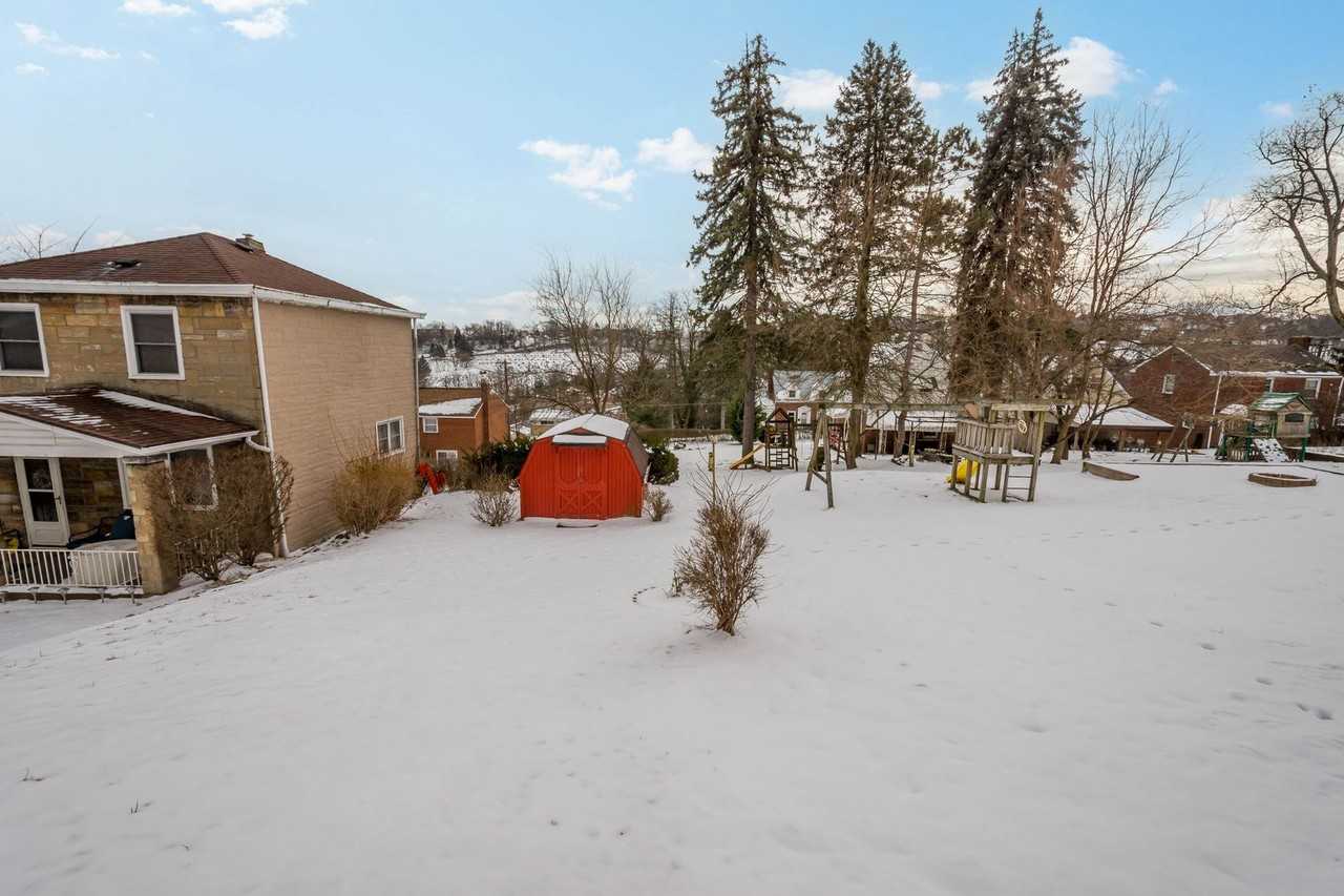 2820 Soulier St - Photo 3 of 28