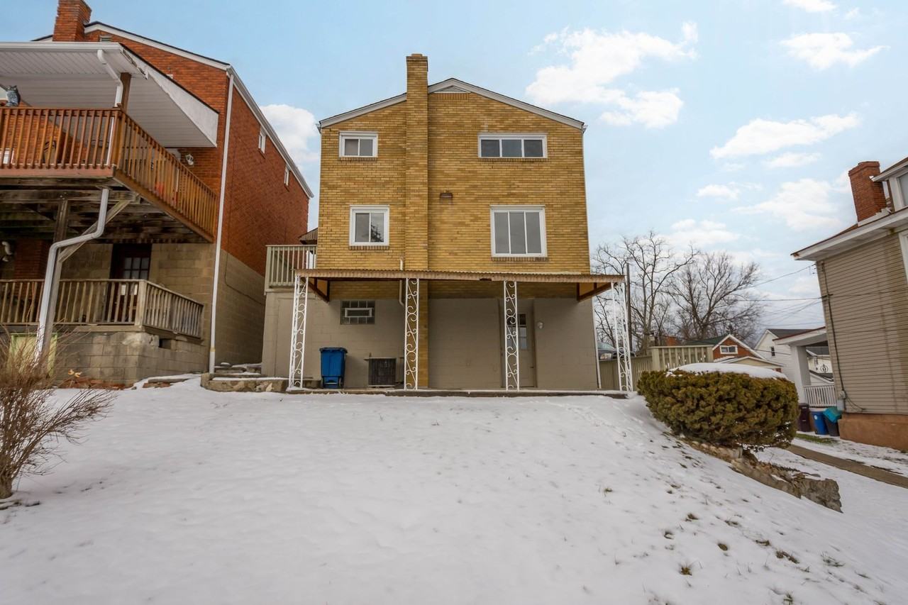 2820 Soulier St - Photo 4 of 28