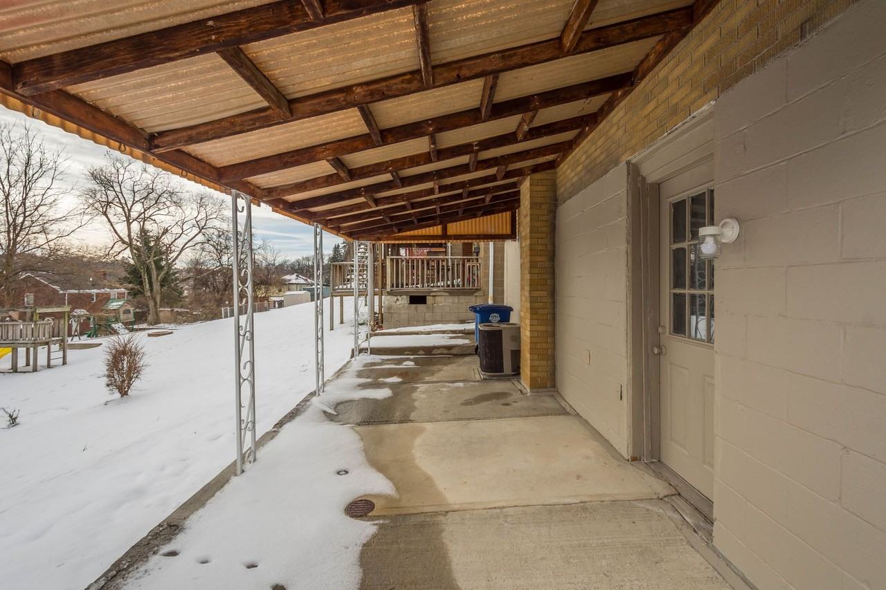 2820 Soulier St - Photo 5 of 28