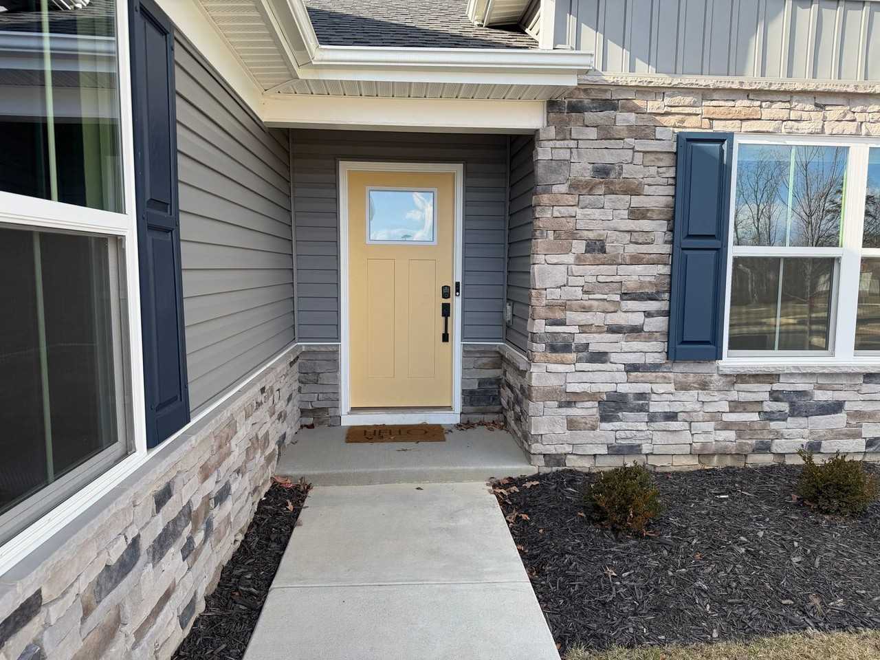 80 White Sands Blvd - Photo 4 of 37