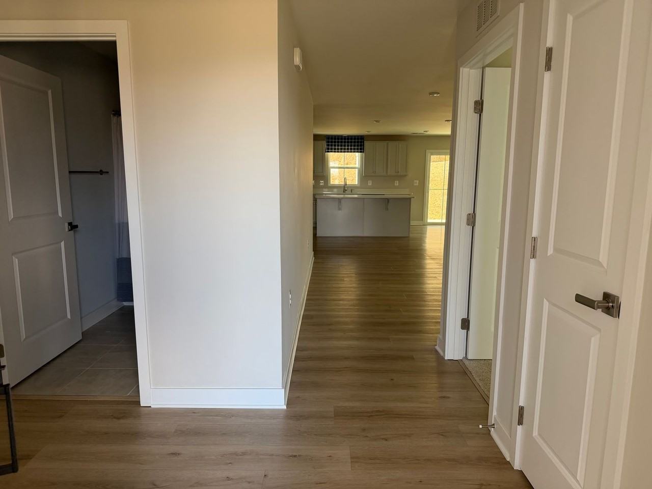 80 White Sands Blvd - Photo 5 of 37