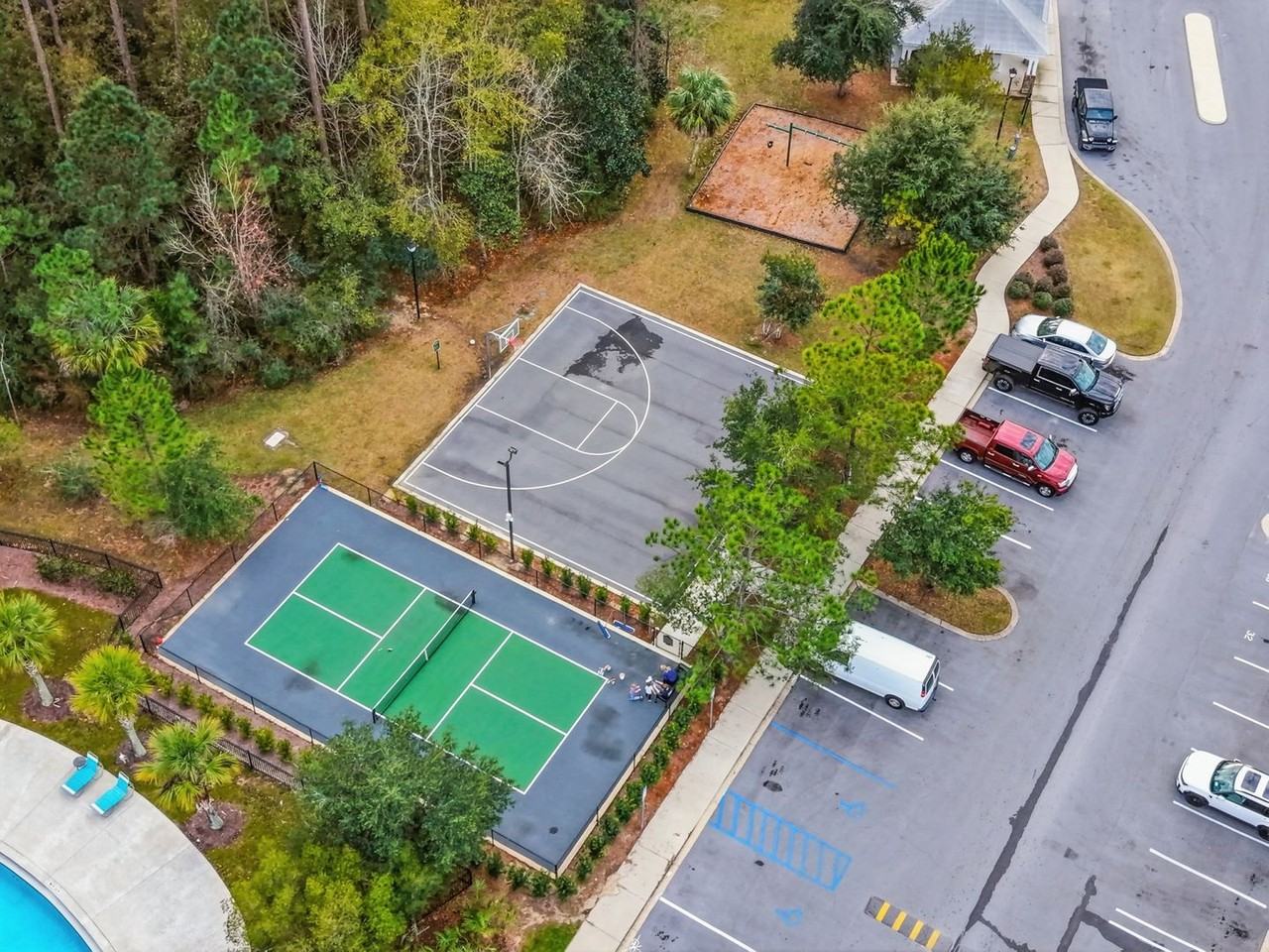 235 Date Palm Ln - Photo 3 of 48