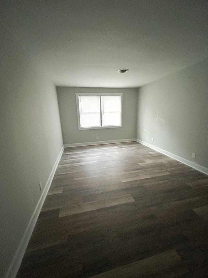 4764 Longview Dr - Photo 6 of 18