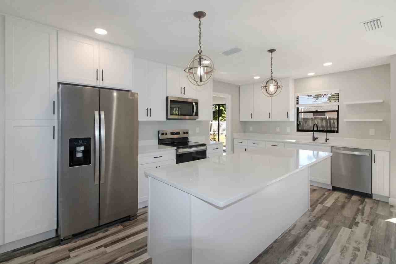 161 Auster Rd - Photo 5 of 17