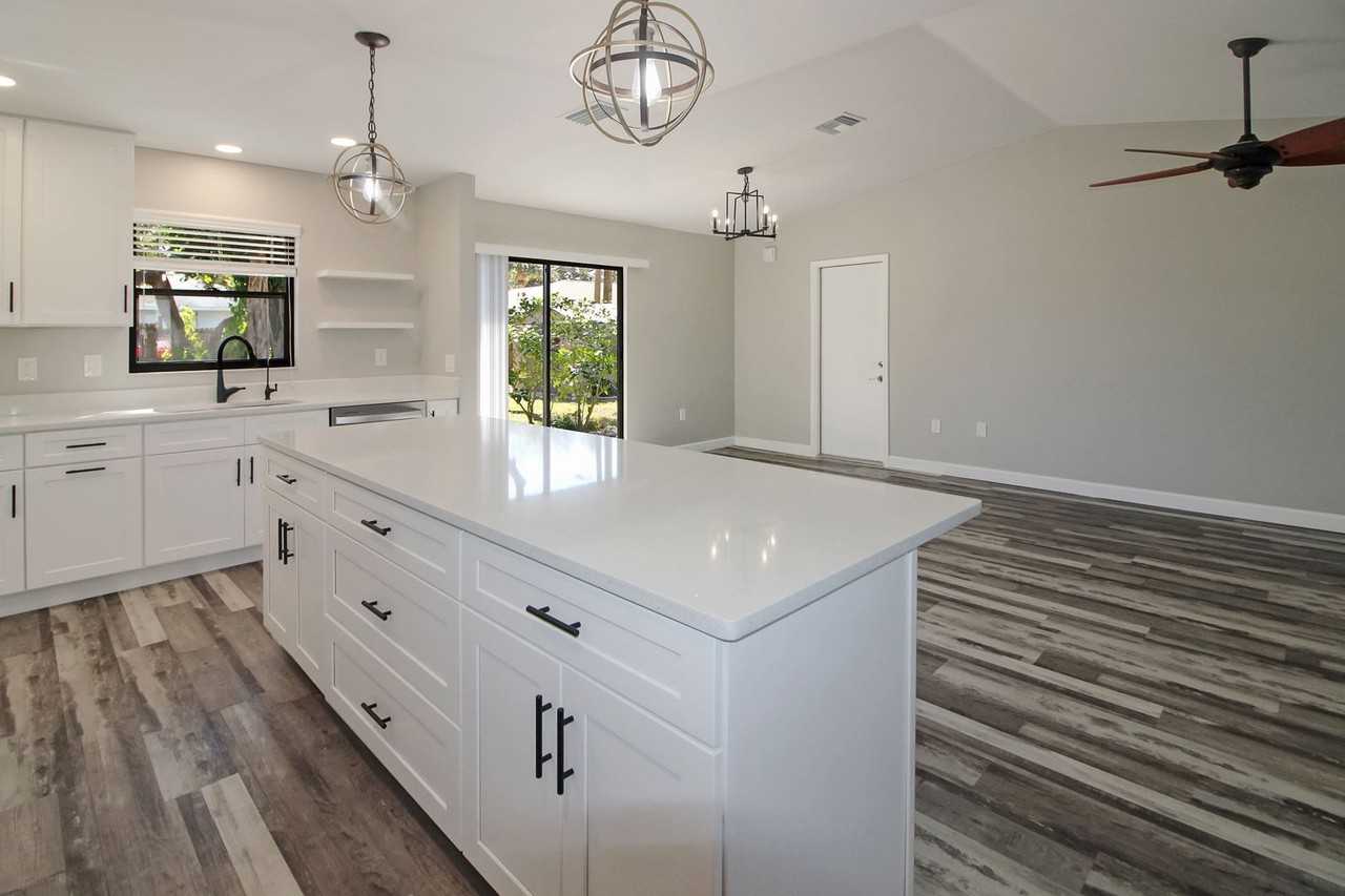 161 Auster Rd - Photo 6 of 17