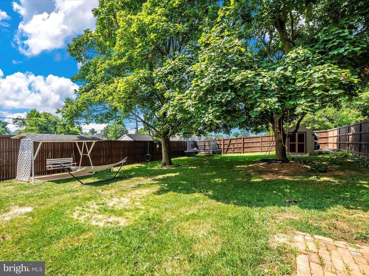 413 Pangborn Blvd - Photo 5 of 32