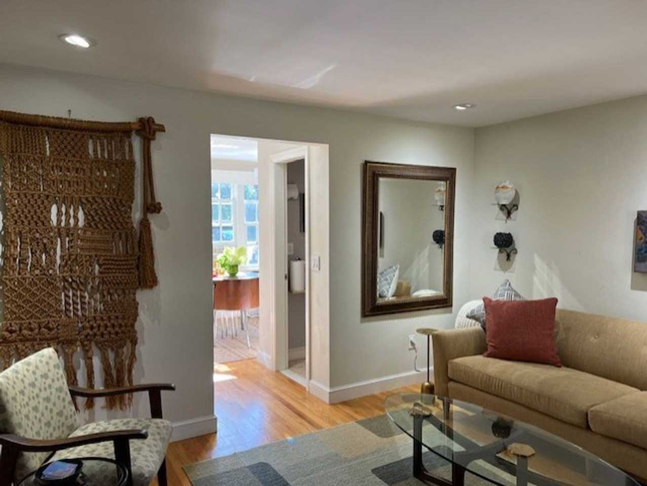 91 Neal St - Photo 5 of 20