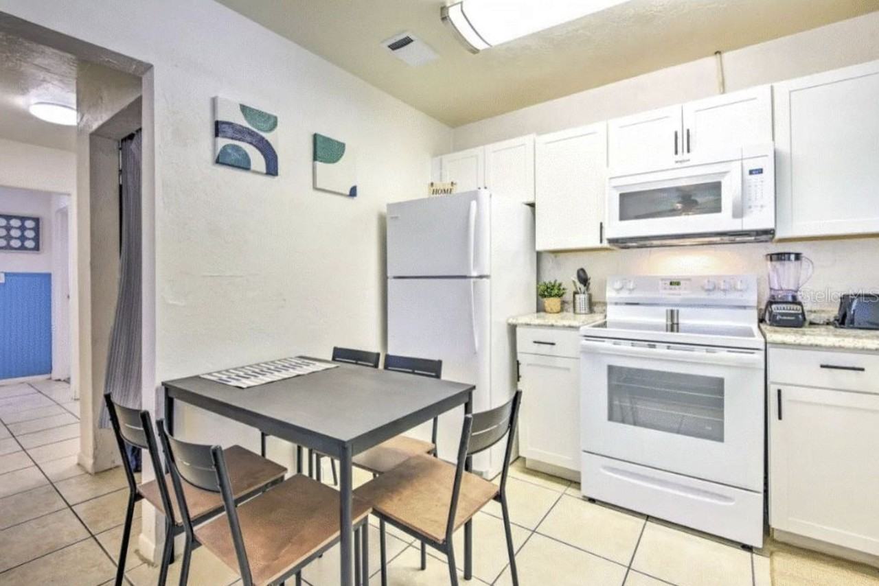 2908 N Orange Ave - Photo 2 of 15