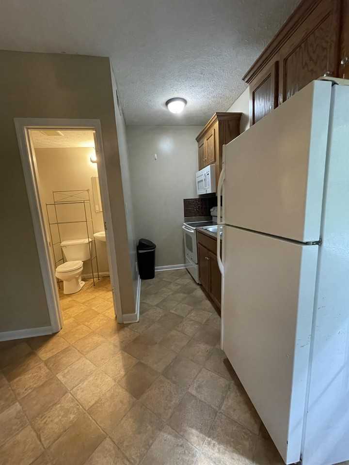 196 Mitchell Bell Rd #2 - Photo 2 of 8