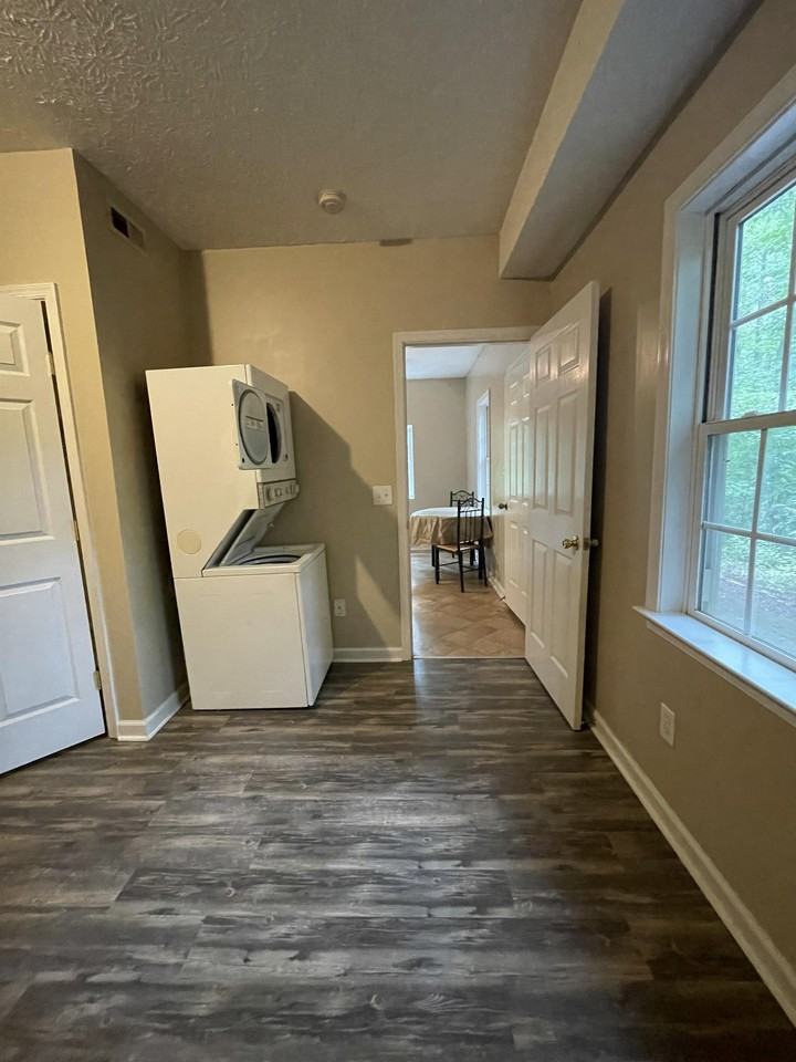 196 Mitchell Bell Rd #2 - Photo 6 of 8