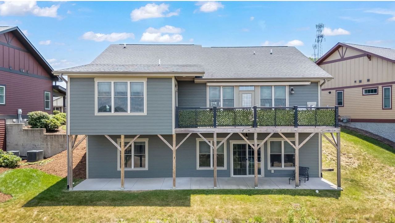 7 Pinnacle Crest Cir #1 - Photo 2 of 28