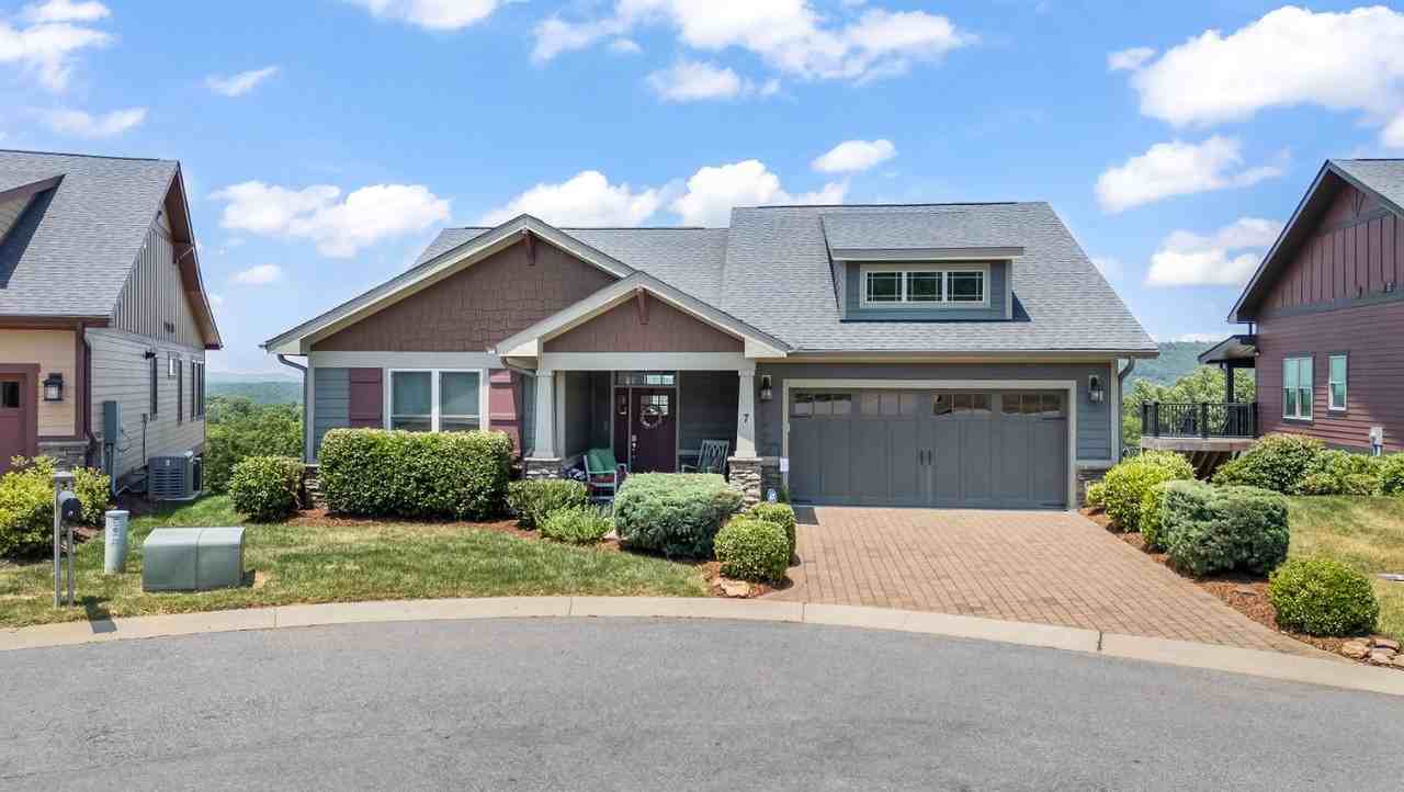 7 Pinnacle Crest Cir #1 - Photo 4 of 28