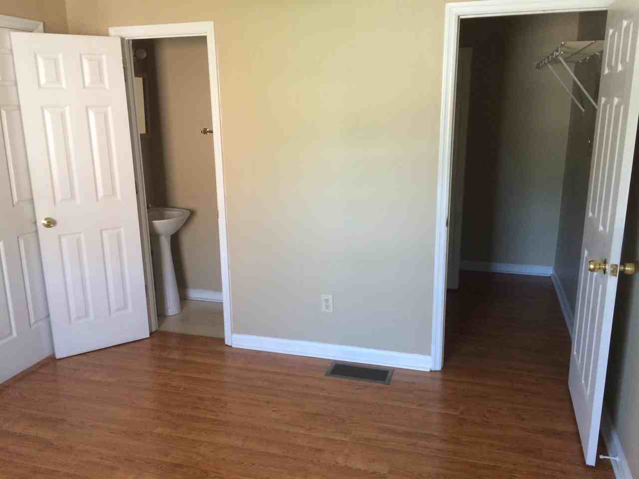 239 Mcdaniel Dr #3 - Photo 3 of 6