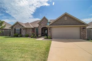 featured image of 1220 Gardenia St