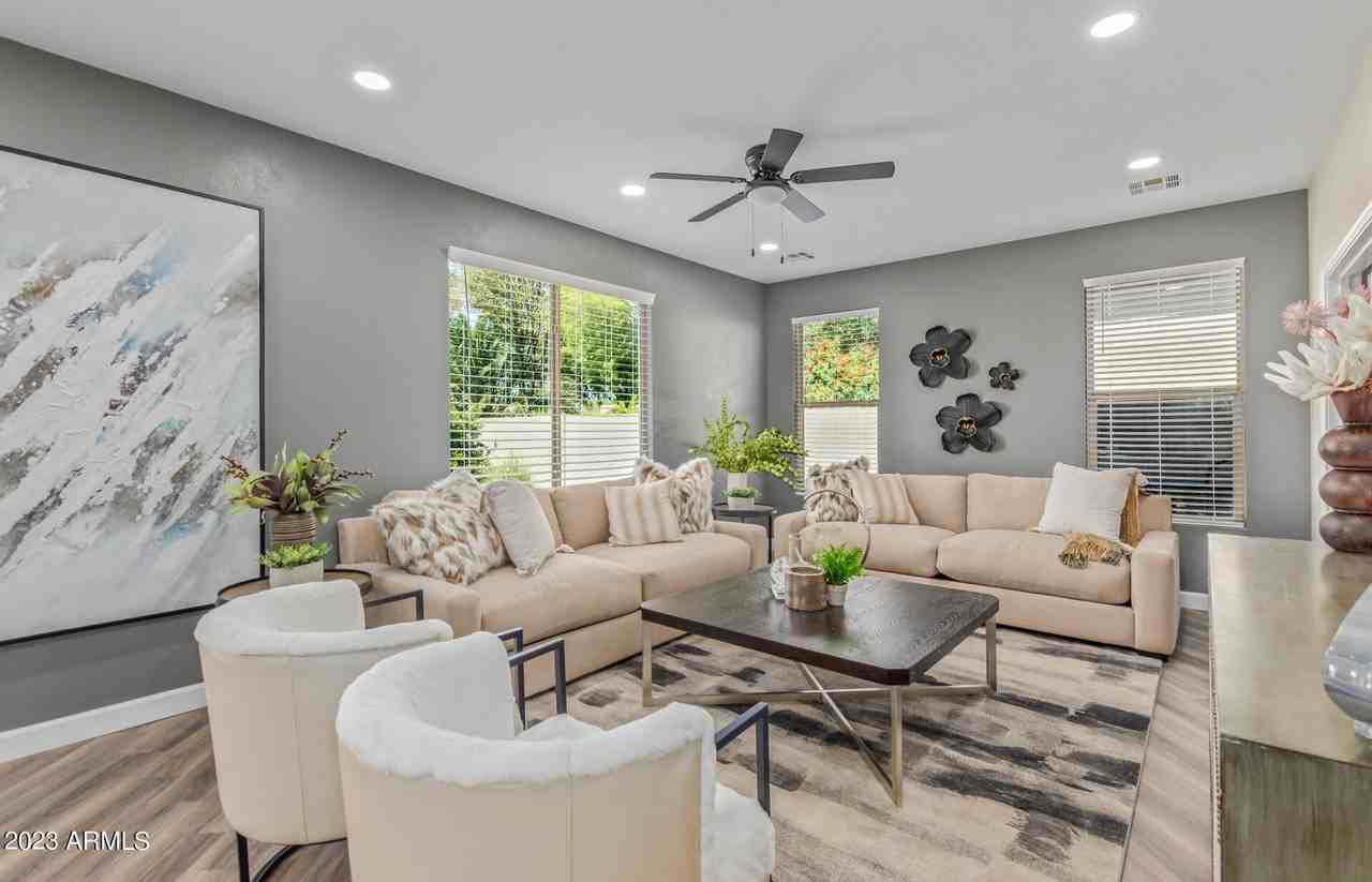 32934 N Cherry Creek Rd - Photo 7 of 46