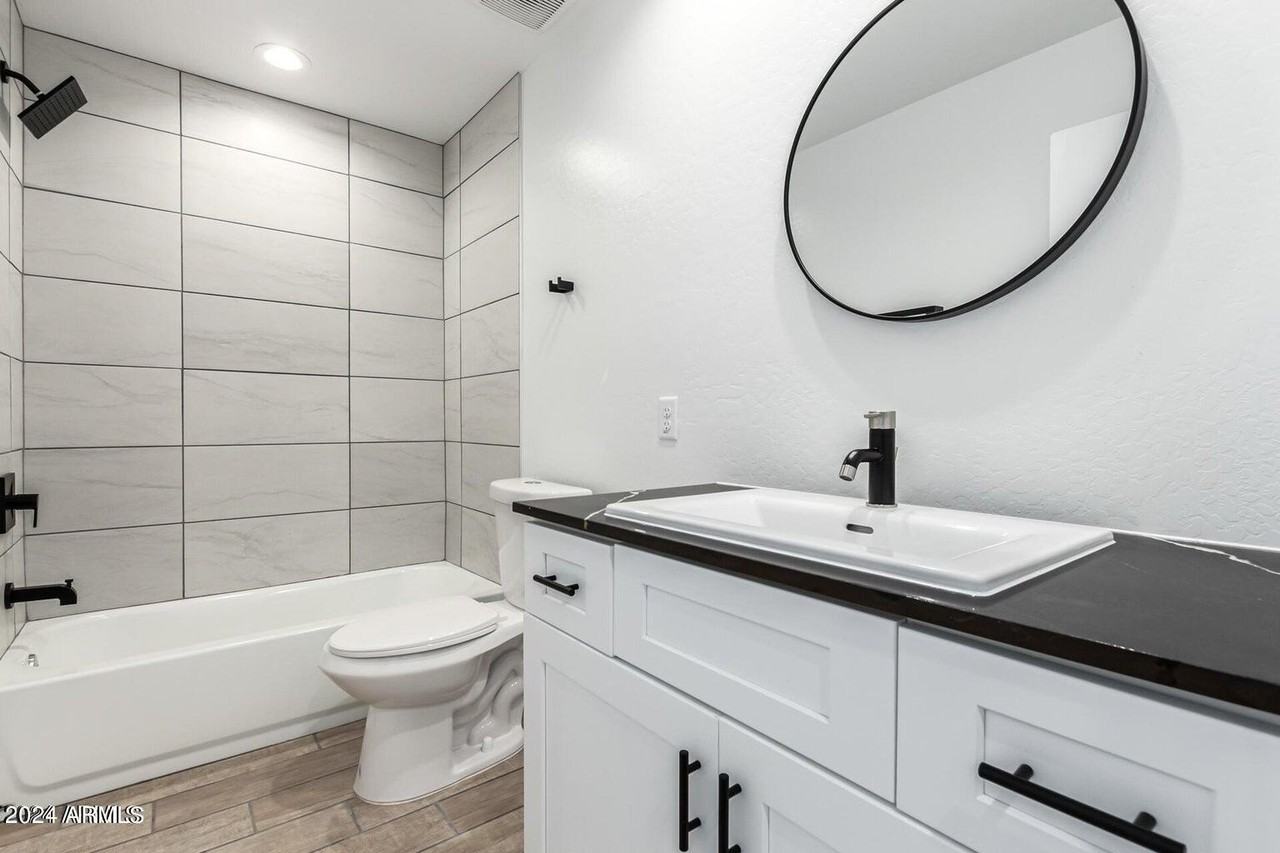 220 S 92nd Pl Unit 1 #1 - Photo 3 of 24