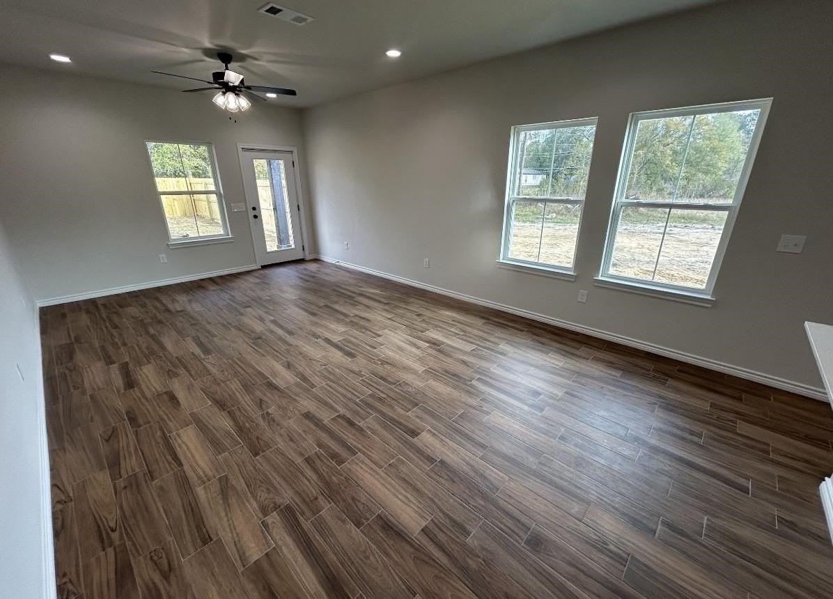 8427 Harvard St - Photo 5 of 6