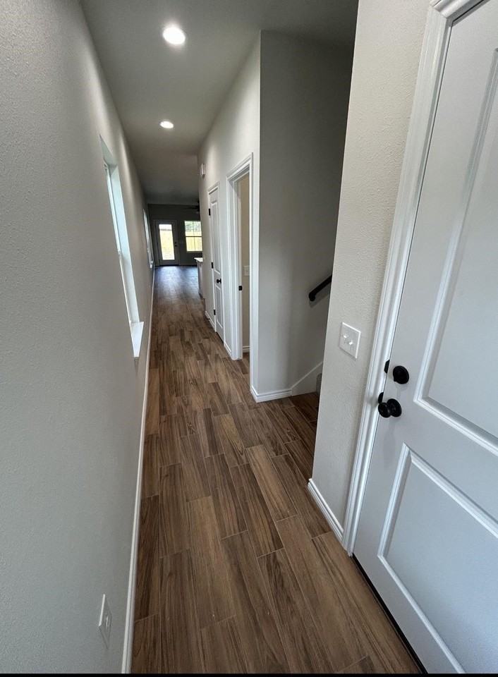 8427 Harvard St - Photo 6 of 6