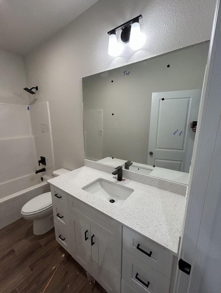 8435 Harvard St - Photo 6 of 8