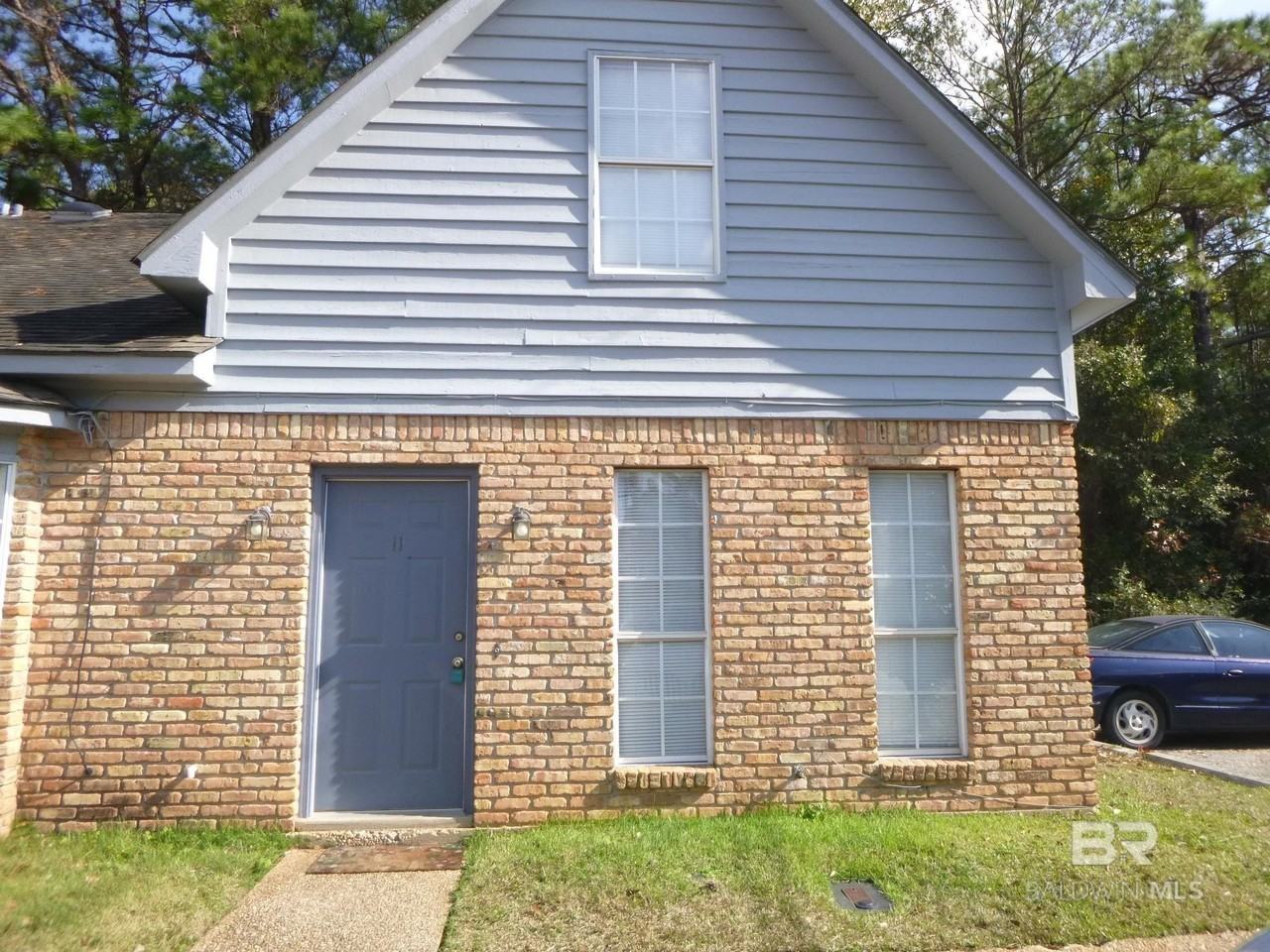 600 Cheshire Ln #111