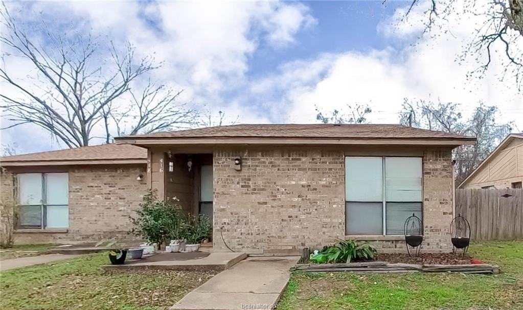 416 Manuel Dr - Photo 2 of 8