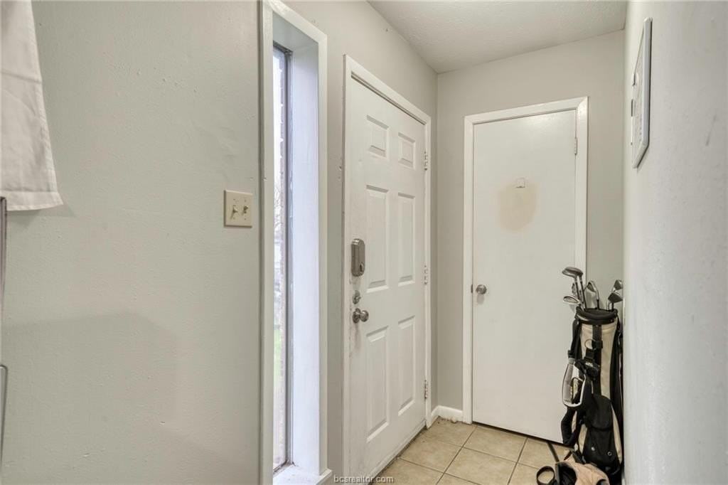 1108 S Dexter Dr - Photo 2 of 14