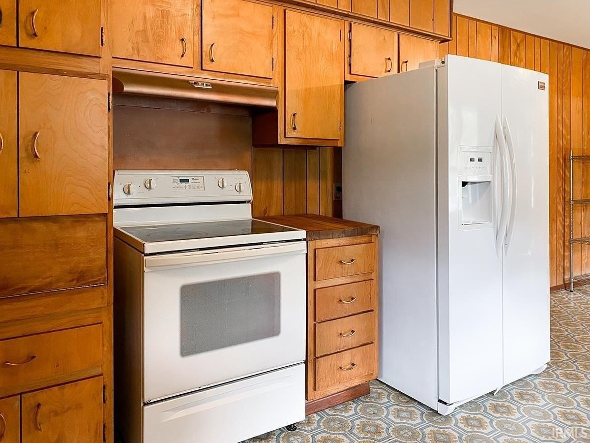 2415 E 5th St - Photo 6 of 27