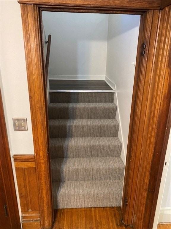 287 Maplewood Ave - Photo 4 of 10