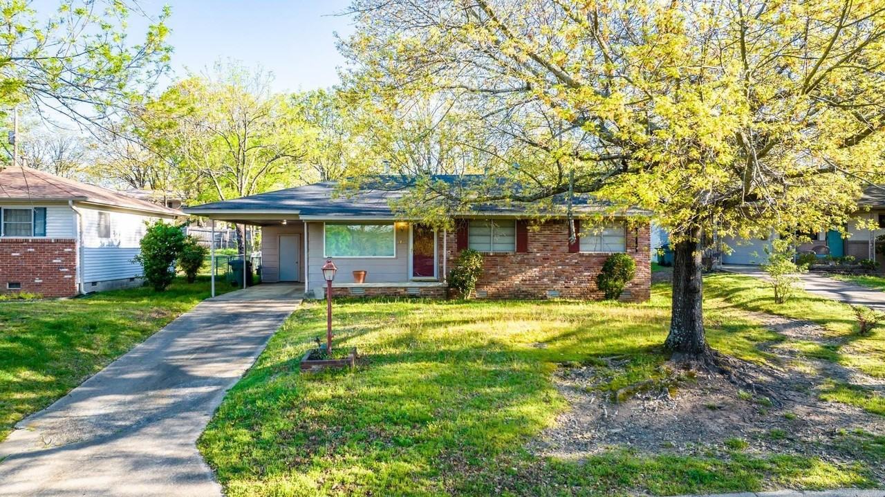 9720 Brooks Ln - Photo 4 of 29