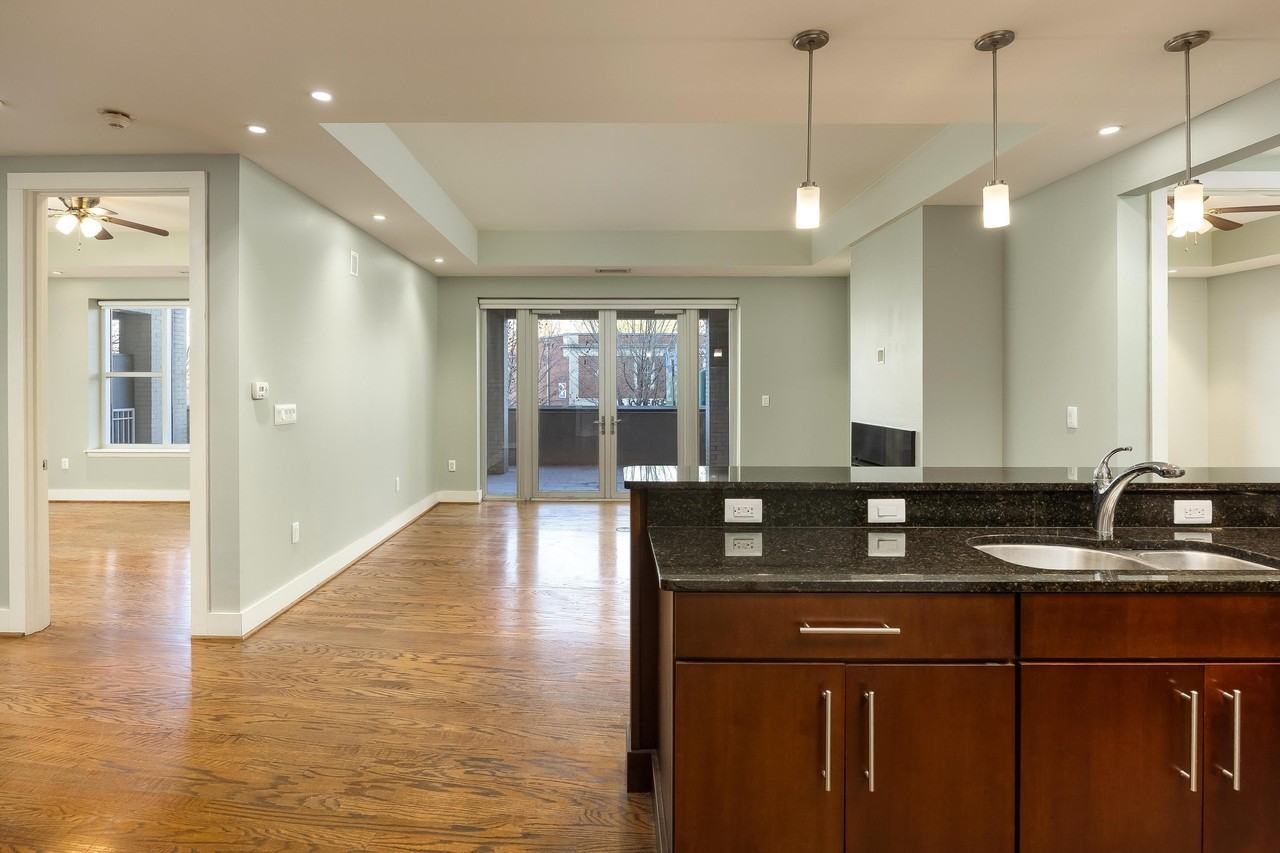 4 Cherokee Blvd - Photo 7 of 41