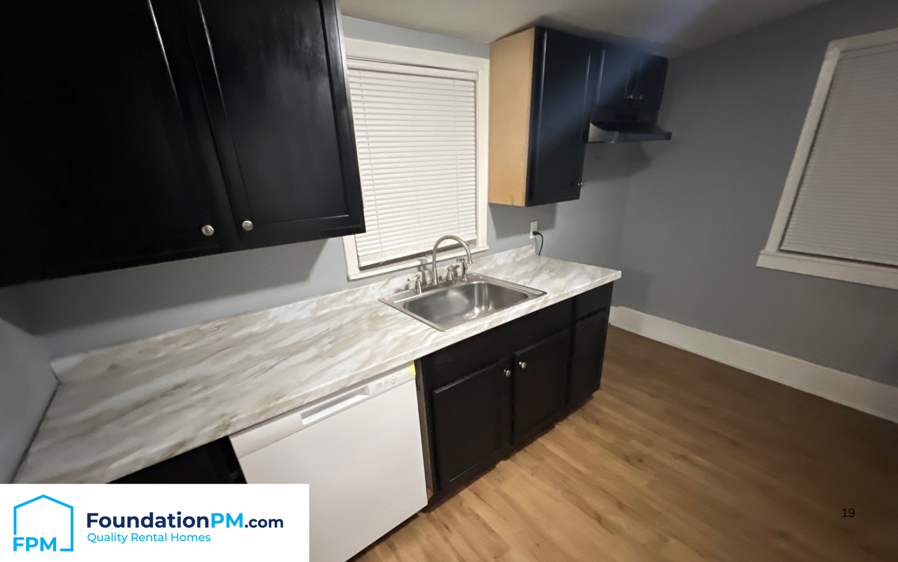 2843 Woodlawn Ter #1 - Photo 4 of 13