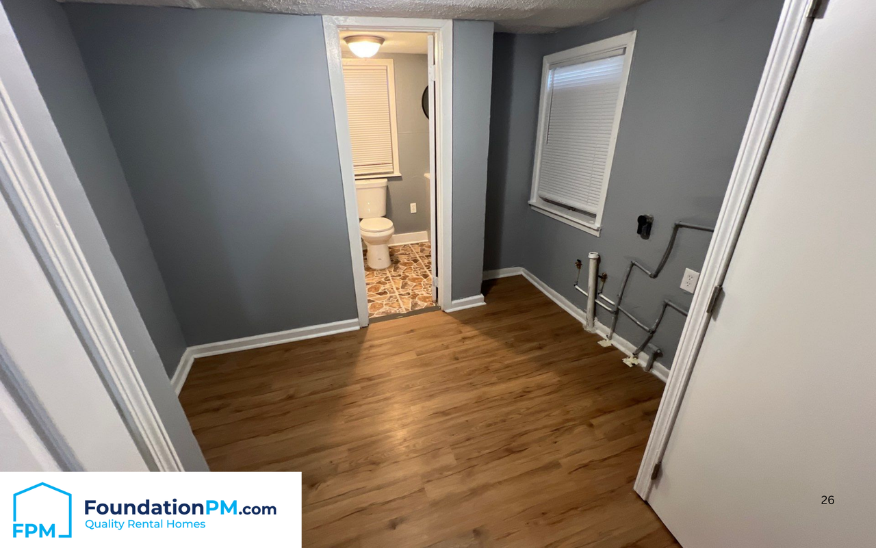 2843 Woodlawn Ter #1 - Photo 6 of 13