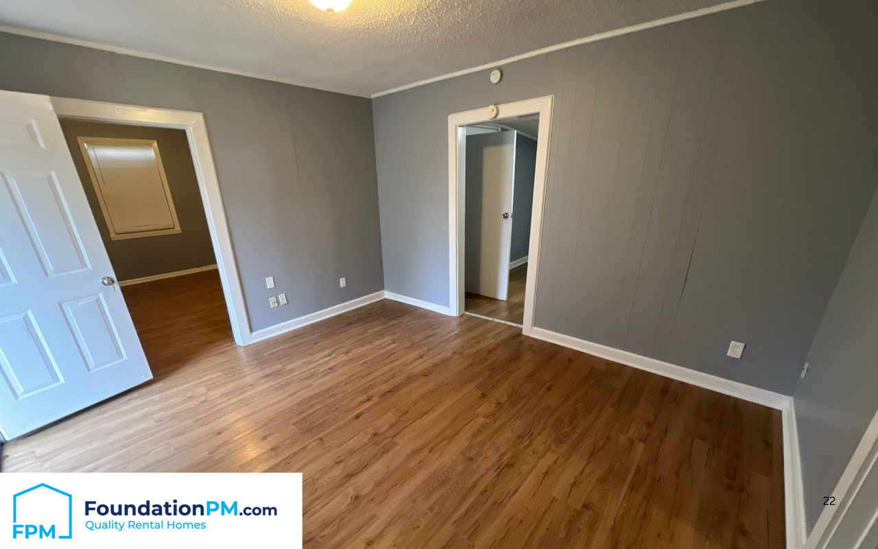 2843 Woodlawn Ter #1 - Photo 7 of 13