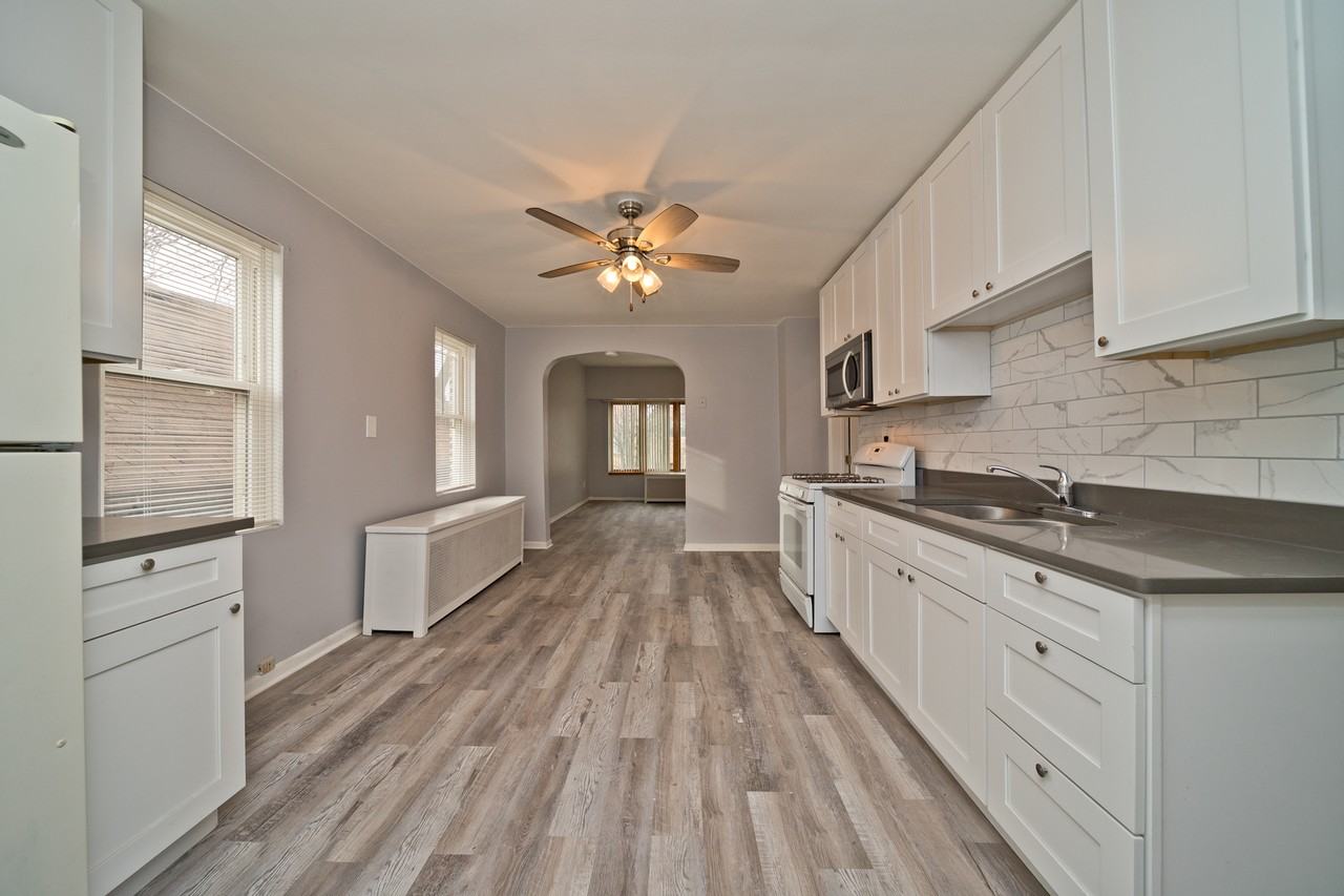 3641 S Union Ave #2 - Photo 5 of 14