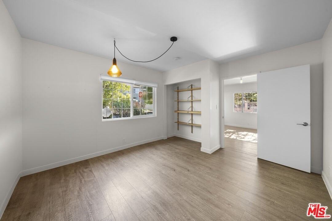 951 N Hoover St - Photo 7 of 13