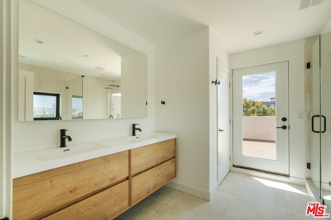 1343 S Ogden Dr Unit C #C - Photo 7 of 37