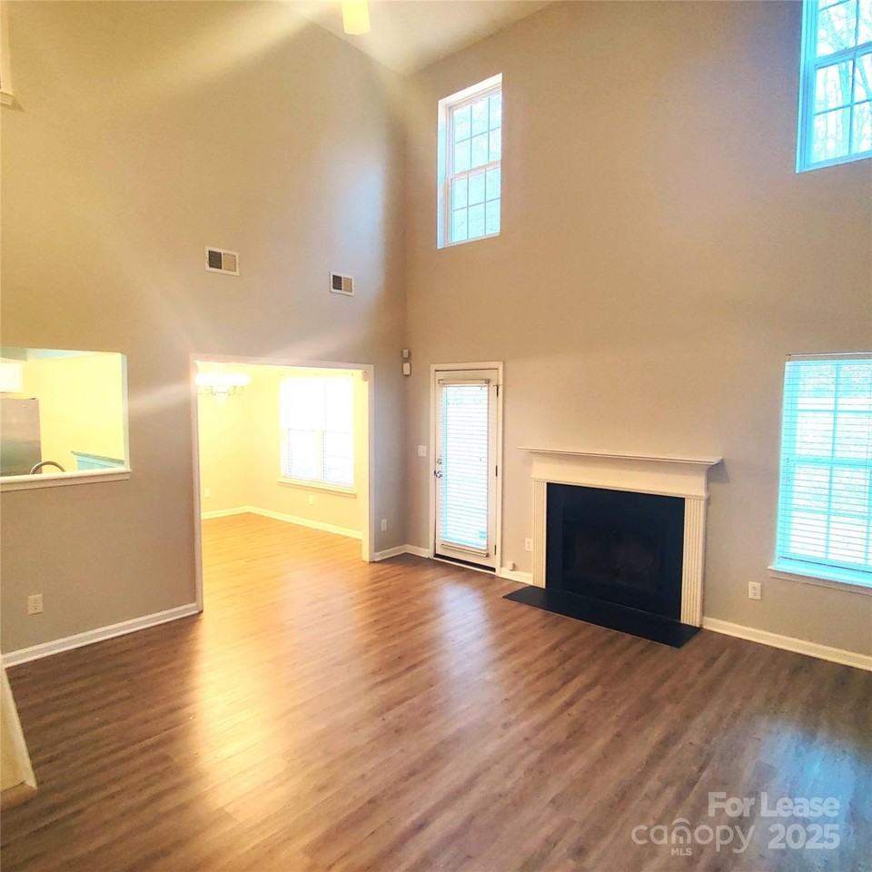 6134 Patric Alan Ct - Photo 7 of 22