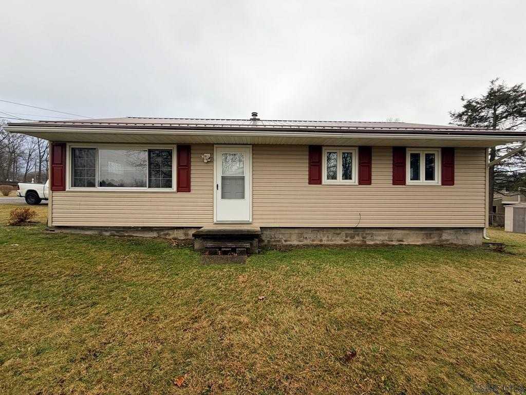 1204 Erickson Dr - Photo 4 of 16