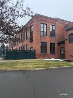 featured image of 1 Indian Neck Ave #13