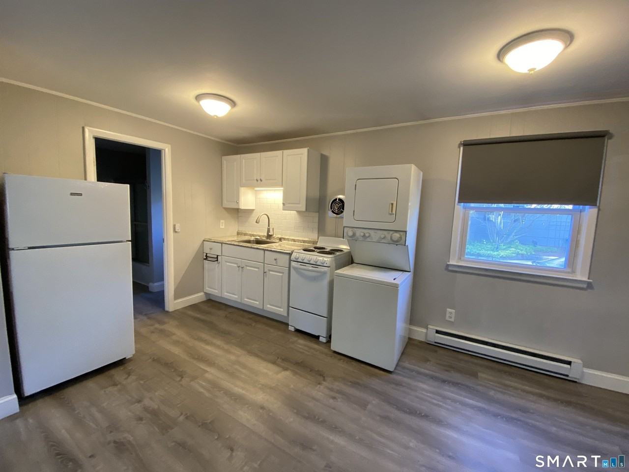 54 Monroe St #B - Photo 4 of 10