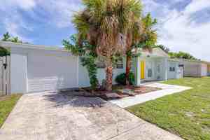 featured image of 130 Melaleuca Dr #1