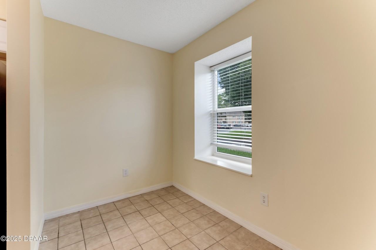 121 Bob White Ct Unit 305 #305 - Photo 5 of 17