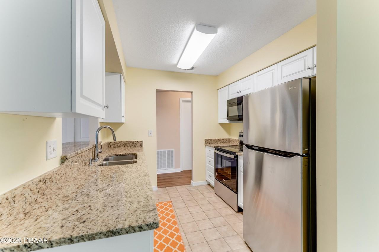 121 Bob White Ct Unit 305 #305 - Photo 6 of 17