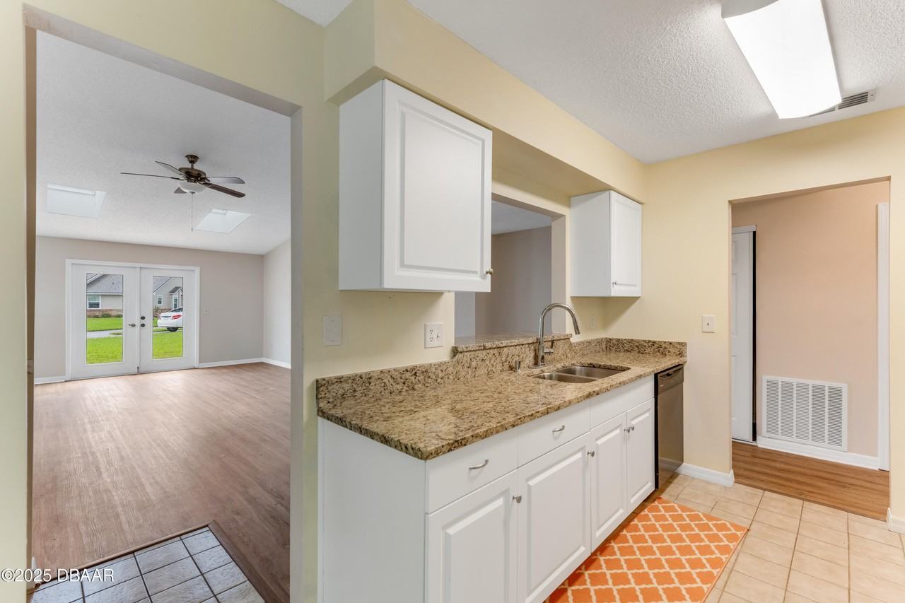 121 Bob White Ct Unit 305 #305 - Photo 7 of 17