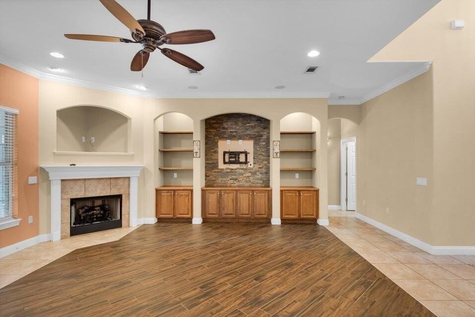 325 Greenwood Way - Photo 7 of 39